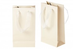 Хартиена подаръчна торбичка с дръжка в различни цветове 