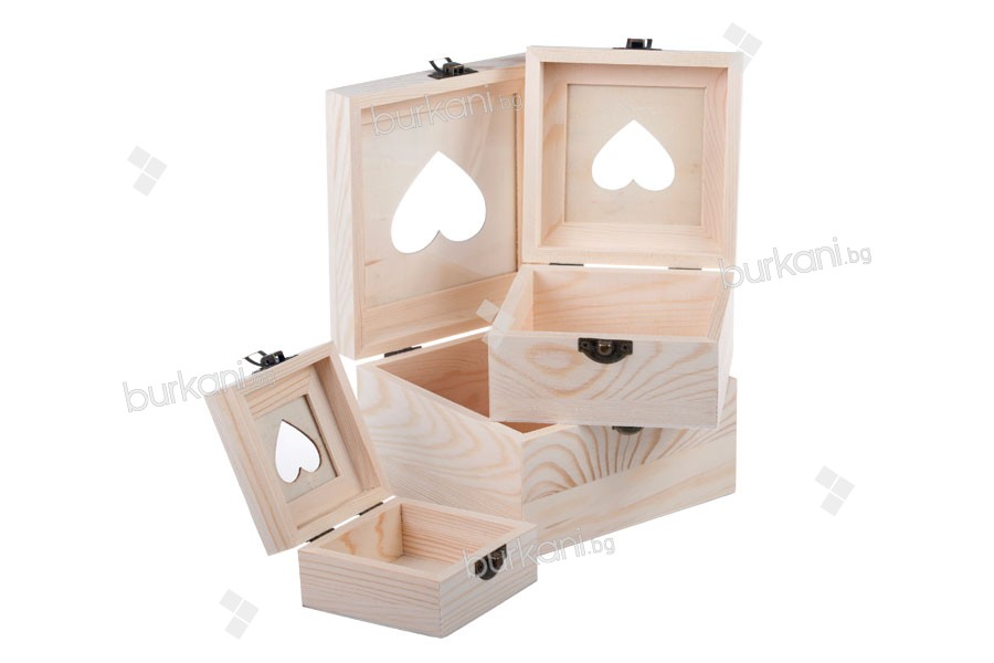 Дървена кутия за съхранение със Сърце прозорец и скоби - комплект от 3 части (S-M-L)