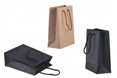 Подаръчна торбичка в черно или кафяво от крафт хартия с размери 150x75x200