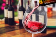 Стъклена чаша за червено вино 250x80 mm
