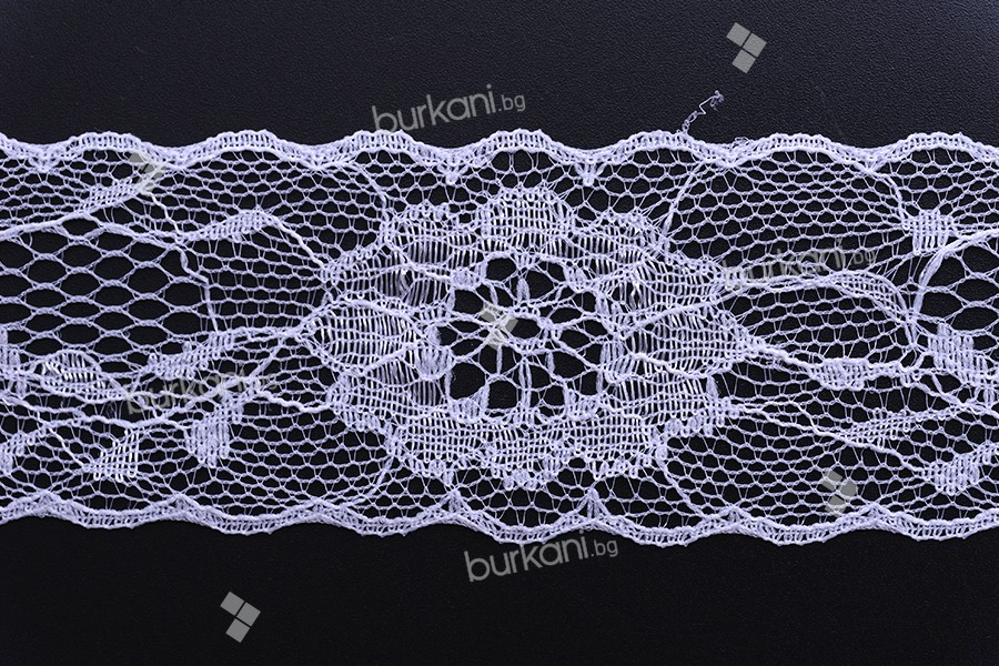 Мека найлонова дантела с ширина 35 mm - 10 метра на парче