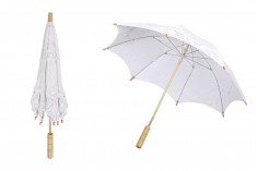 Beyaz dantel ile kumaş düğün şemsiyesi