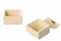Дървена квадратна кутия за сватбена бонбониера