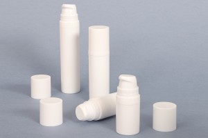 Пластмасова опаковка Airless  5 ml в бял цвят-изображение_група