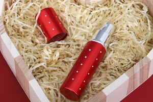 Стъклена бутилка за парфюм 10 мл с външна пластмасова обвивка-изображение_група