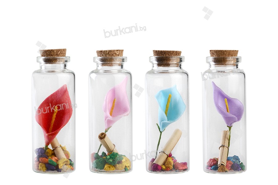 Mалки стъклени шишенца с коркова тапа, украсени, с лист за послание 
