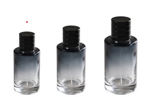 Стъклена бутилка за парфюм със спрей и капачка (PP 15) - 30 ml-изображение_група