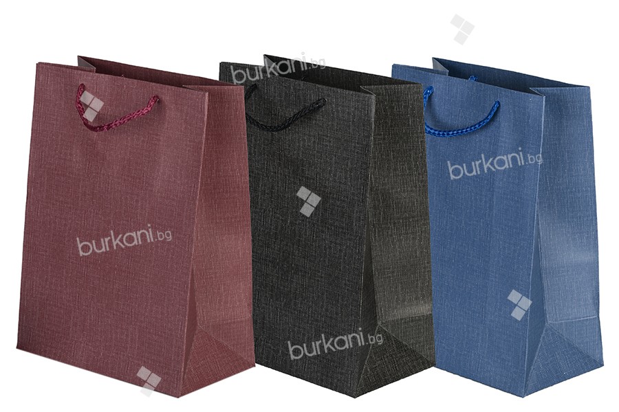 Хартиерни торбички с дръжка  180x100x250 mm в различни цветове