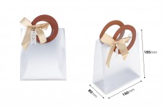 Прозрачна пластмасова подаръчна чанта с размер 160x80x185 mm с панделка и кожена дръжка - 12 бр. 