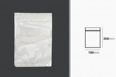 180x260 mm boyutlarında fermuarlı, arkası beyaz ve önü şeffaf plastik torbalar - 100 adet