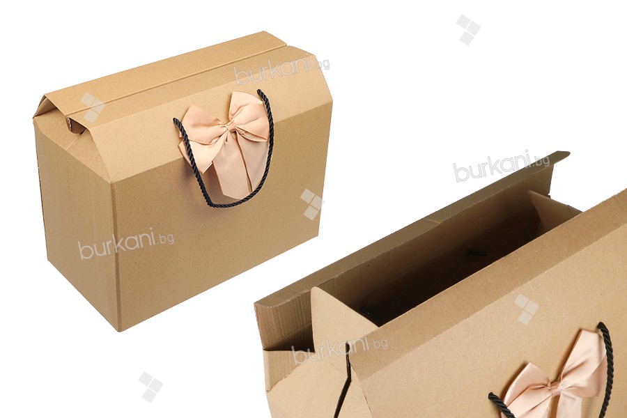 Подаръчна кутия -чанта с размери 315x165x240 мм от екологична крафт хартия с панделка и дръжка - 12 бр.