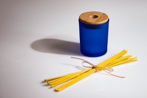 Дървена капачка с дупка и ластик за буркани-5