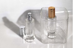 Sprey ve alüminyum kapaklı parfüm şişesi 30 ml şeffaf