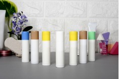Пластмасови туби за балсам за устни  12 ml в различни цветове