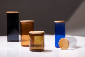 Стъклени буркани с размер  85x100 mm с херметическа дървена капачка-изображение_група