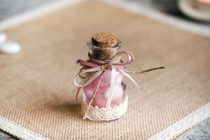 Малко стъклено шишенце с коркова тапа 60 мл-изображение_размери