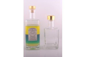 Стъклена квадратна бутилка за ликьор или коняк 500 ml-изображение_група
