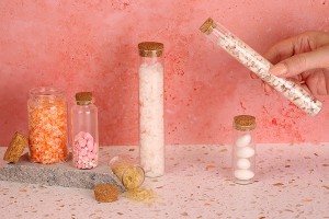 Стъклени епруветки с тапа за бонбониери за сватба или кръщене-изображение_група