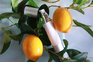 Бутилка Airless 50 ml (бяло тяло, с капачка алуминиева)-изображение_група