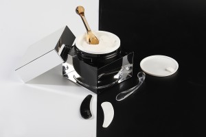 Шпатула  пластмасова за  крем (ПП) 54,5 мм в бял или черен цвят - 50 бр-изображение_група