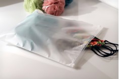 Опаковъчни пластмасови торбички 200х250 мм, полупрозрачни матови с цип  - 100 бр