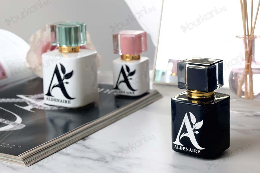 Луксозен стъклен флакон за парфюм 30 ml  с гърловина 15/400  (PP 15) в черен или бял цвят-изображение_група