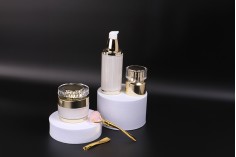 Luxury 30ml acrylic bottle with cream pump and acrylic cap