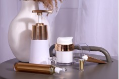 Пластмасов акрилен буркан Airless 50 ml 