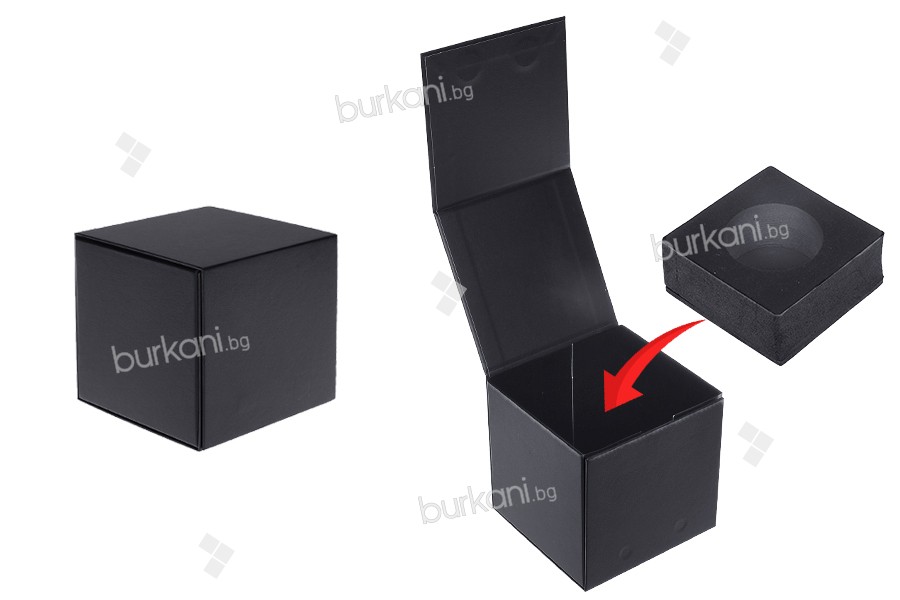 110x110x110 mm siyah renkte mıknatıslı kapaklı, iç plastik kasalı lüks kutu (1105-2-0 kodlu kavanozlar için)