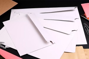 Хартиен плик 245х155 мм (подходящ за формат А5) със запечатваща лента - 10 бр.-изображение_група