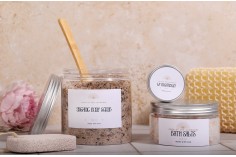 Прозрачен  PET  буркан  300ml със сребриста алуминиева капачка с уплътнител 