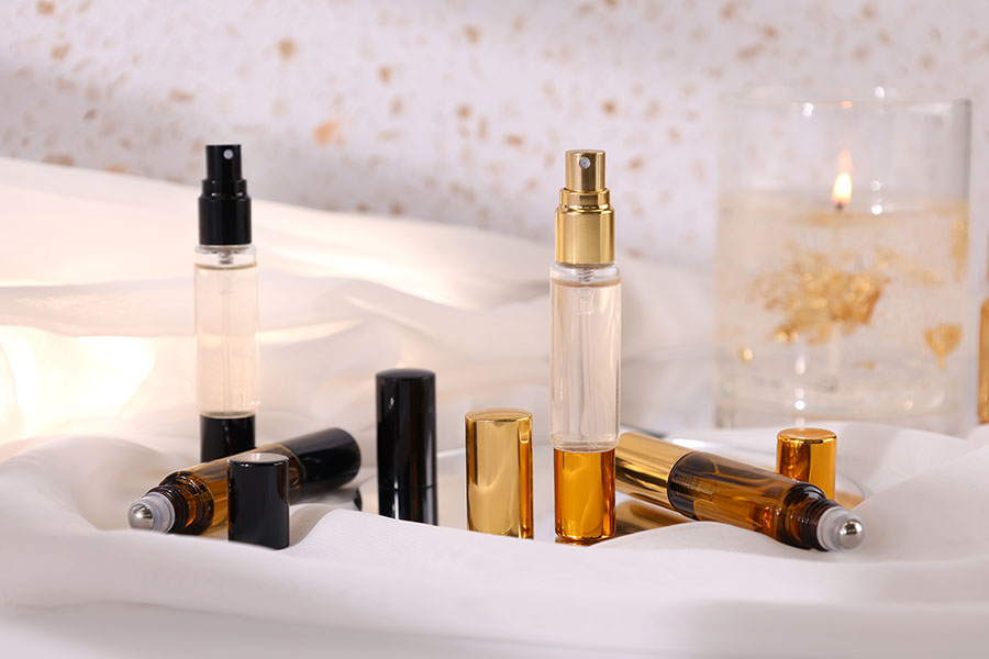 Стъклена прозрачна бутилка 10 мл със спрей и рол он капачка - 6 бр. Стъклена прозрачна бутилка 10 мл със спрей и рол он капачка - 6 бр.-изображение_група