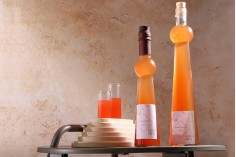 Стъклена бутилка с размери 53x240 - 180 ml