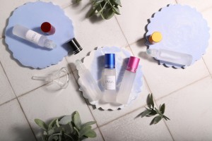 Стъклени бутилки 10 мл рол он с различни цветове капачки-изображение_група