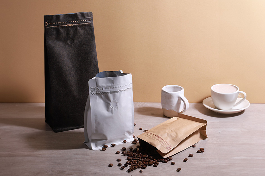 Tорбички тип Doy Pack  с вентил и с  "цип" затваряне  и  термнозапечатване с размери 135x80x225 mm- 25 бр (НЕ МОЖЕ ДА СЕ ЗАПЕЧАТА РЪЧНО).-изображение_група