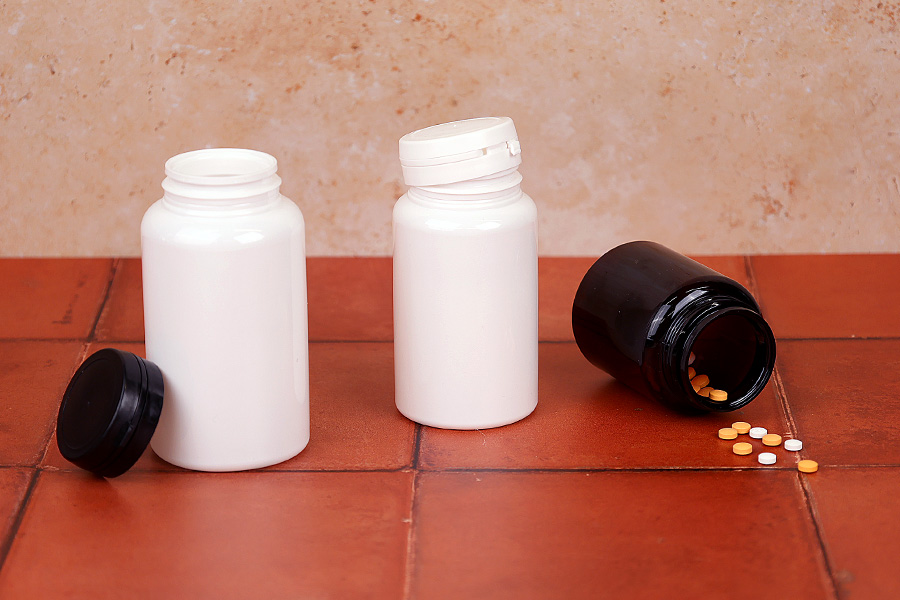 Пластмасов PET буркан 200 мл за лекарства-изображение_група