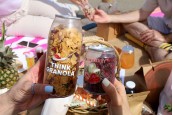 Затварачка - машина за затваряне на алуминиеви капачки кен Затварачка - машина за затваряне на алуминиеви капачки кен