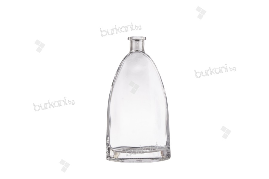 Стъклена елегантна бутилка за ликьор 500 мл 