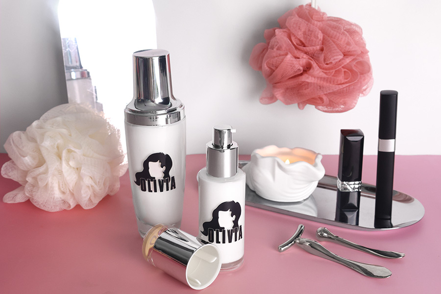 Стъклена бутилка за крем 30 мл със спрей помпа и капачка-изображение_група