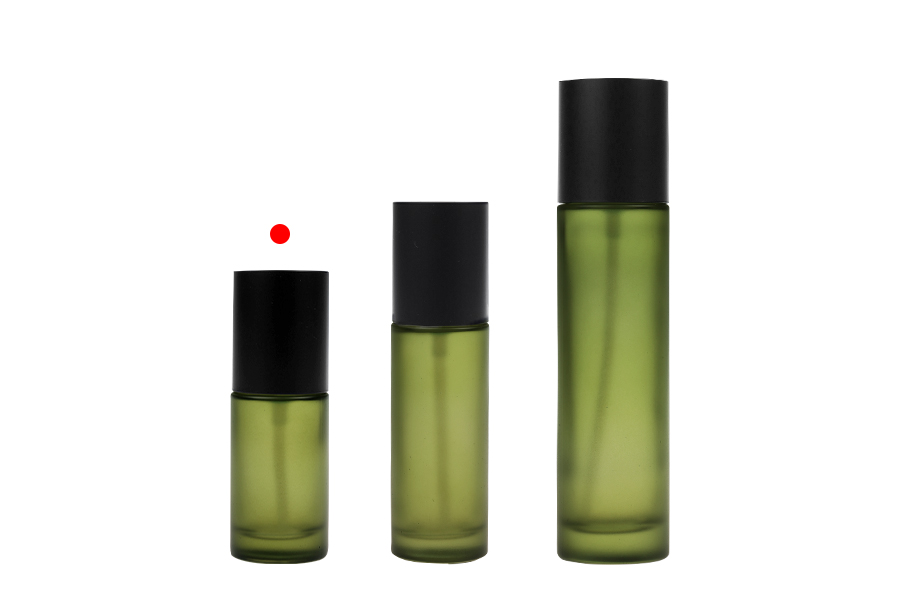 Стъклена зелена матова 30 мл бутилка с лосион помпа и черна матова капачка-изображение_група