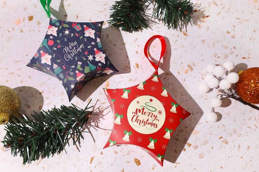 Коледна хартиена подаръчна кутия във формата на звезда 120x40x120 мм с панделка - 10 бр.-изображение_група