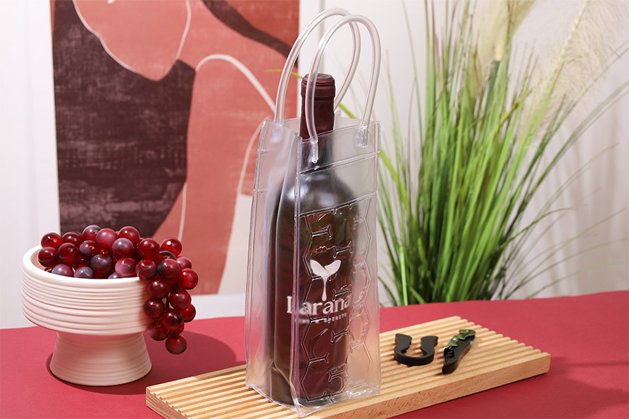 Прозрачна изотермична чанта за бутилка с дръжка-изображение_група