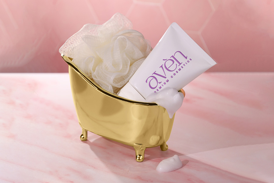 Пластмасова туба 150 ml бяла с вътрешно алуминиево покритие и капачка flip top - 12 бр.-изображение_група