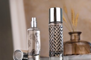 Бутилка за парфюм 30 ml с алуминиева капачка и спрей помпа (PP 15)-изображение_група