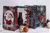 Коледна подаръчна торбичка 255x125x330 mm с дръжка - 12 бр. Коледна подаръчна торбичка 255x125x330 mm с дръжка - 12 бр.