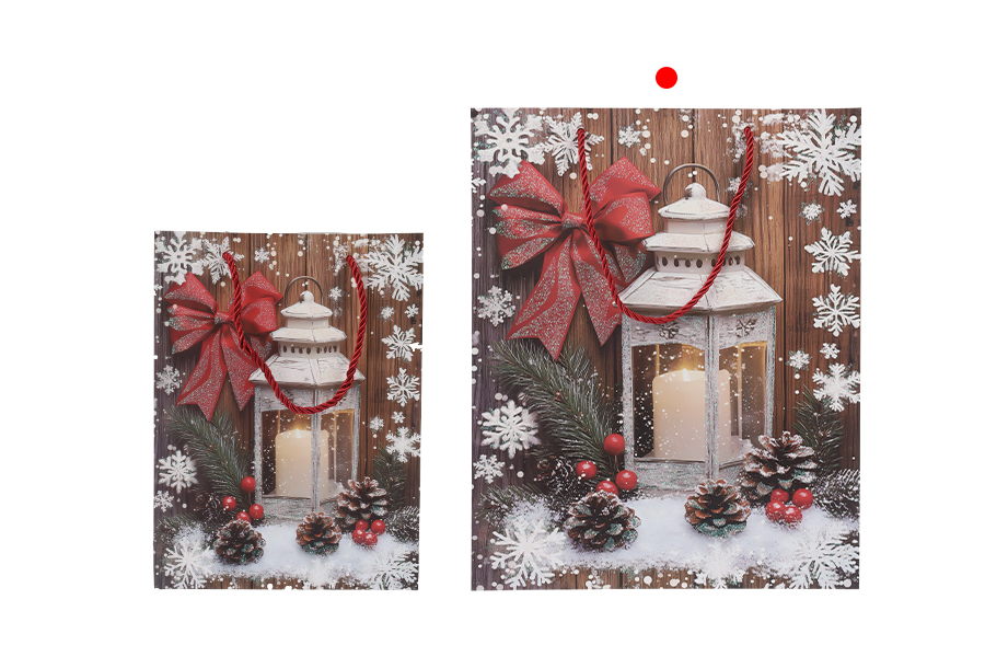 Хартиени подаръчни торбички 260x100x320 мм (210 г) с дизайн коледен фенер с червена усукана дръжка - 12 бр.-изображение_група