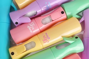 Пластмасови цветни спрей бутилки 300 мл за многократна употреба-изображение_група