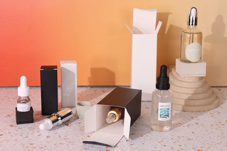 Хартиена черна опаковъчна кутия 55x55x125 мм с вътрепна вложка за бутилки за етерични масла от 50 мл - 20 бр. -изображение_група