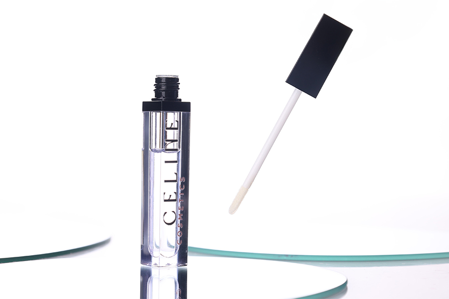 Пластмасова опаковка за балсам за устни 8 мл с черна капачка-изображение_група