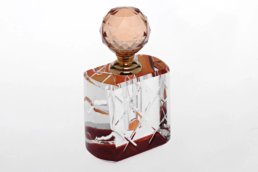 10 ml кристална бутилка с игла и кристална капачка 10 ml кристална бутилка с игла и кристална капачка